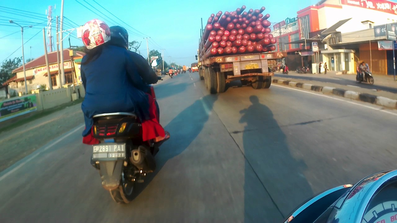 Jalur Alternatif Pantura Diperbaiki untuk Pemudik Motor