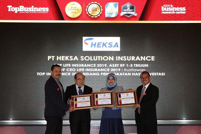 Heksa Solution Insurance Raih Penghargaan