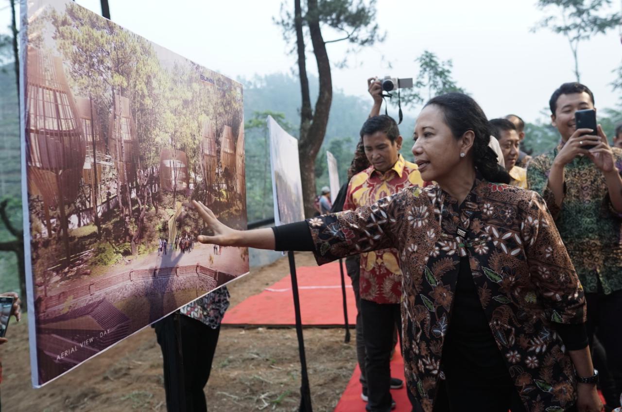 Sinergi 6 BUMN Bangun Balkondes Golaga Purbalingga