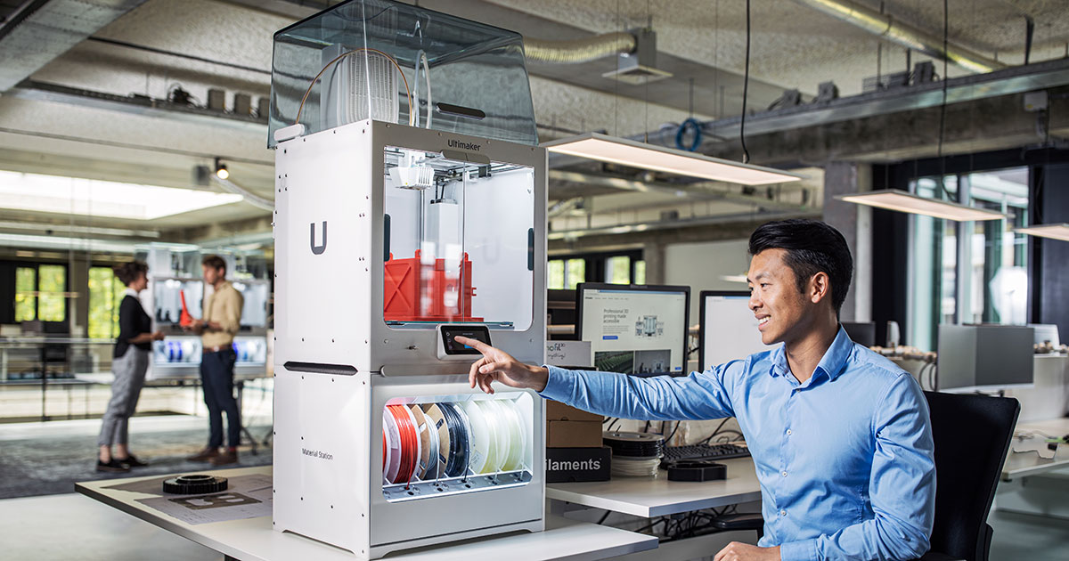 LUCK Target Jual Ultimaker S5 dan S3 10 Unit per Bulan