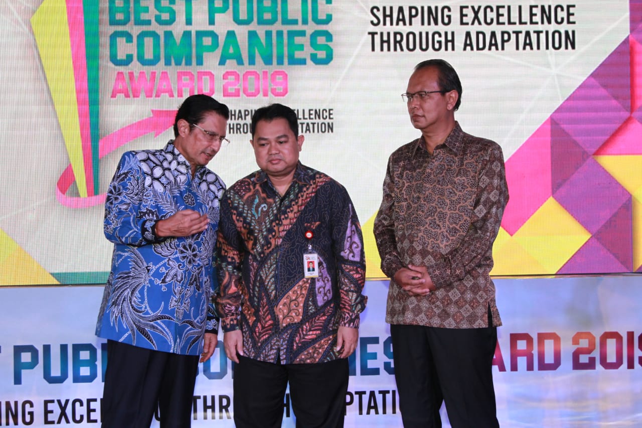 OJK Apresiasi Kinerja Emiten dan Perdagangan Saham Terbaik