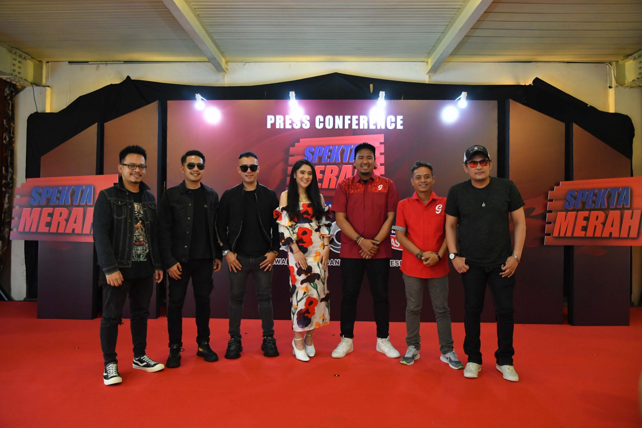 Spekta Merah Pawai Hias 1.000 Komunitas di Tujuh Daerah