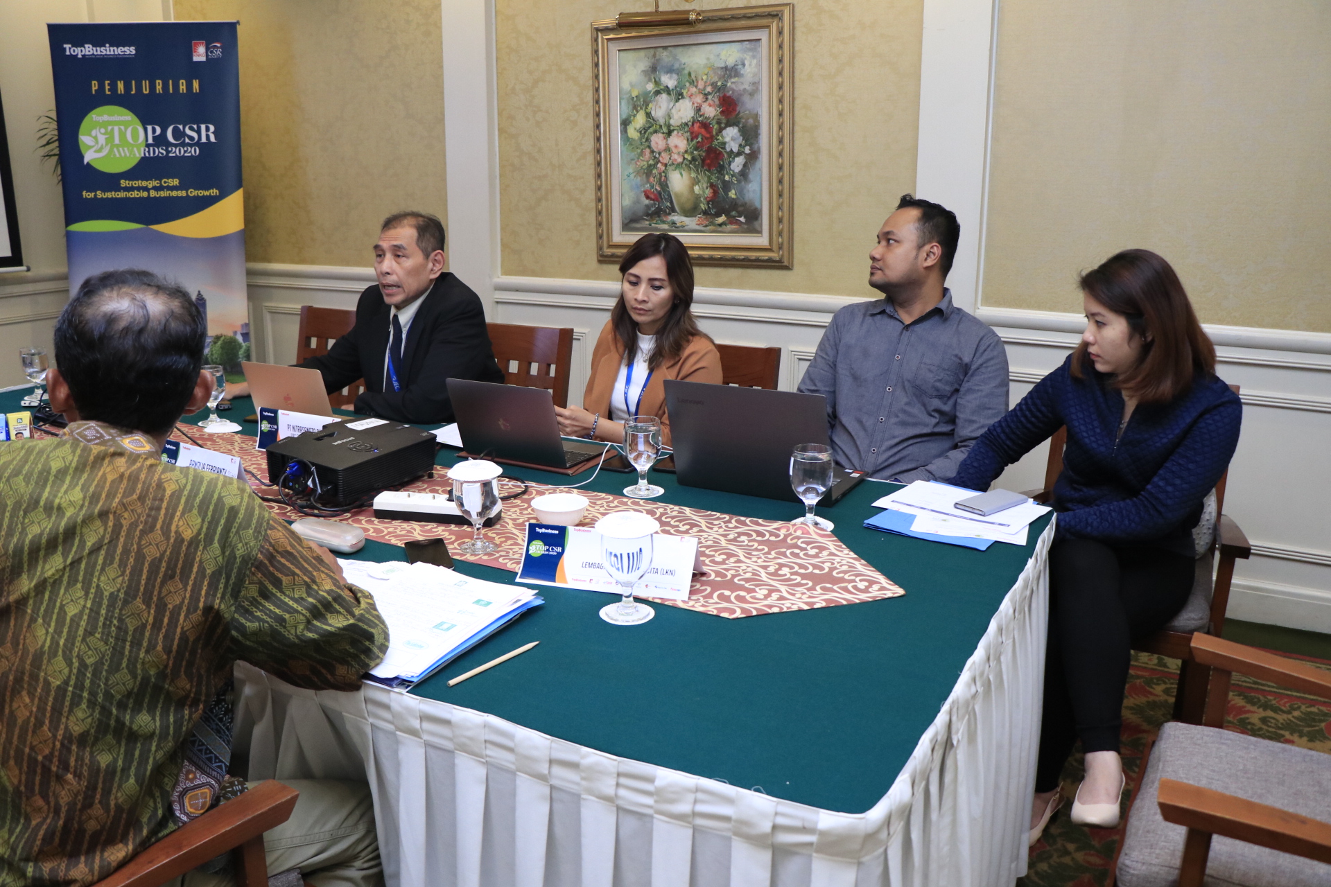 CSR JEC Tingkatkan Kualitas Hidup Penderita Mata