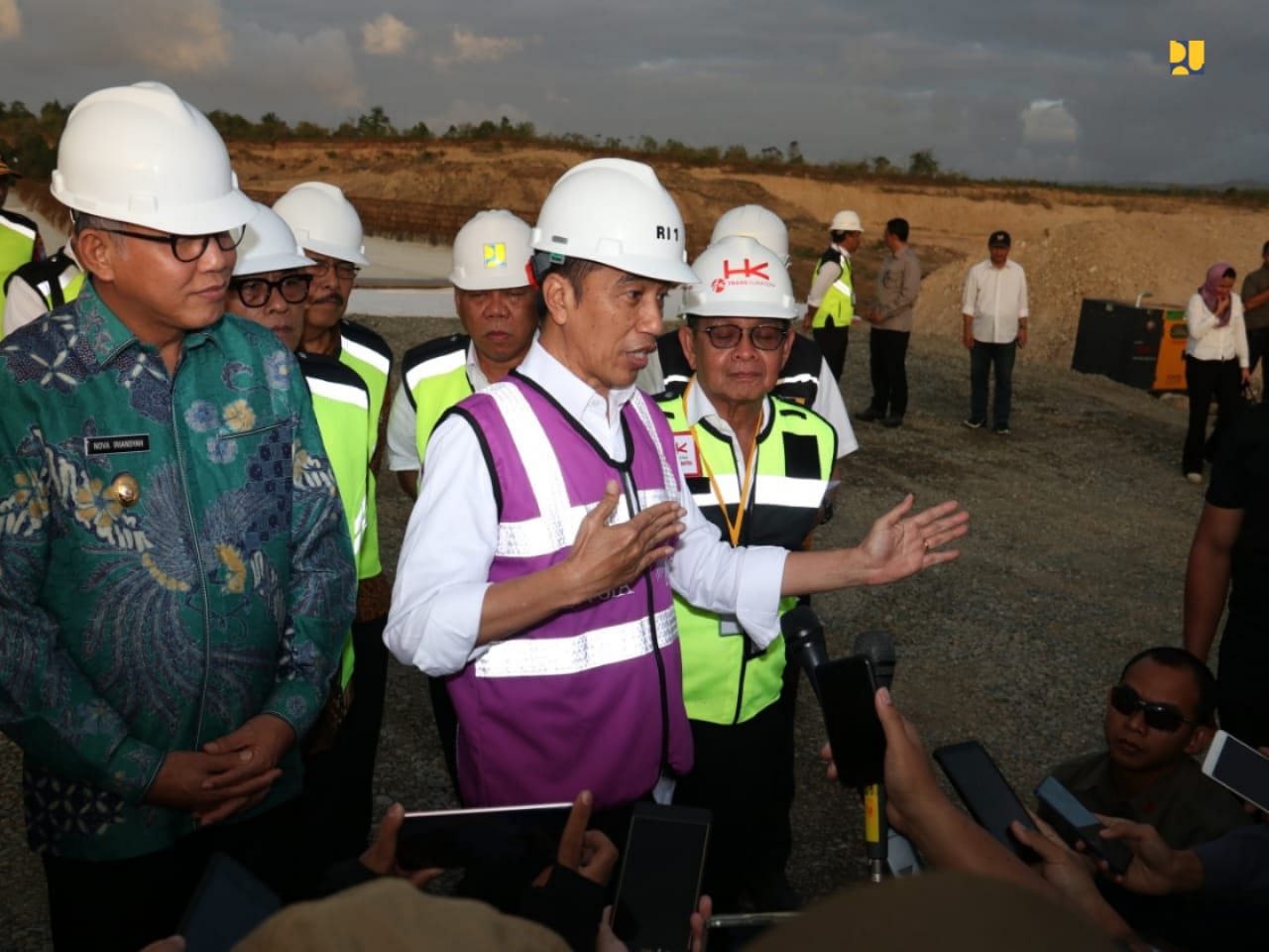 Presiden Jokowi Berharap Tol Pekanbaru-Dumai  Selesai April 2020