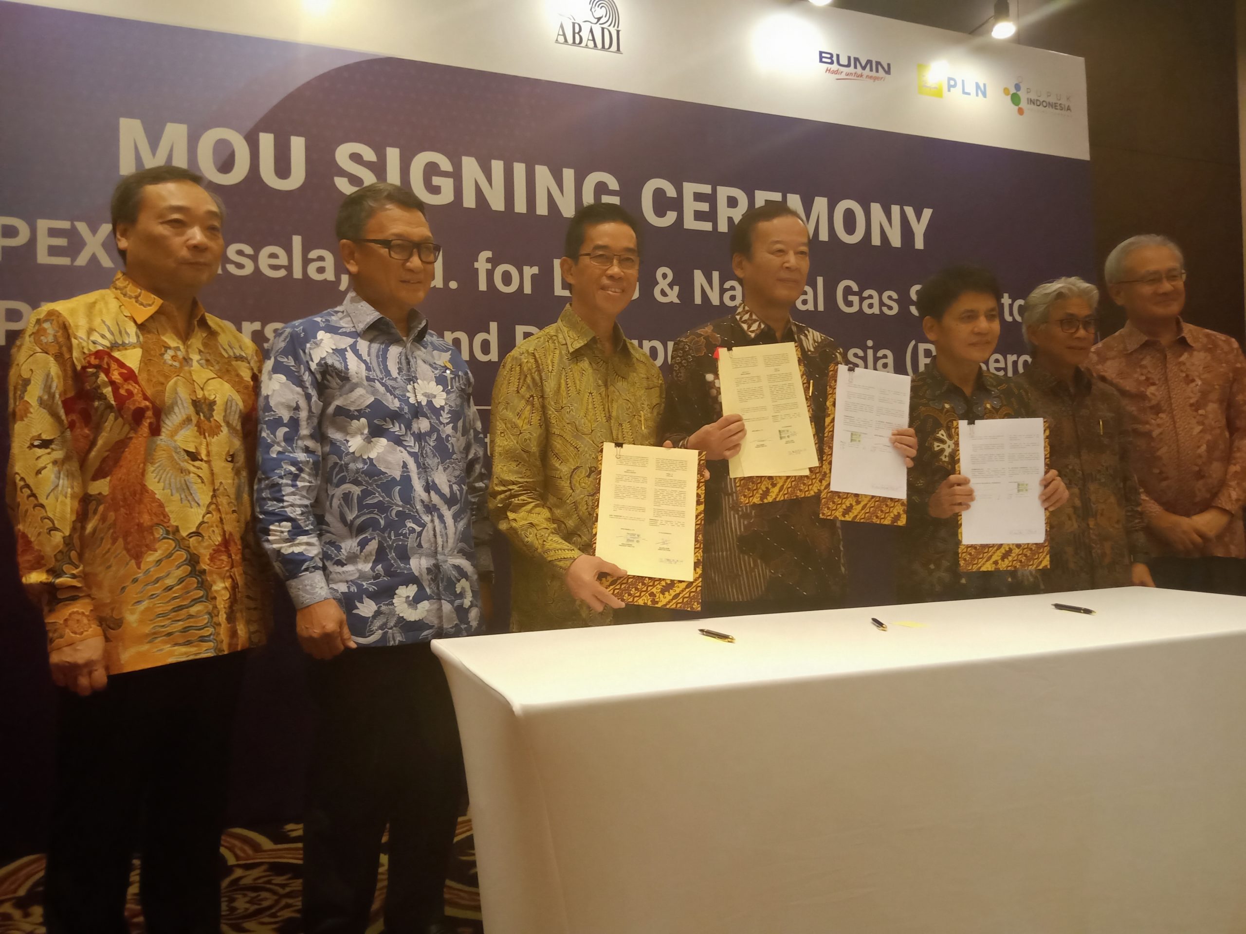 MoU Suplai Gas Proyek LNG Abadi Diteken