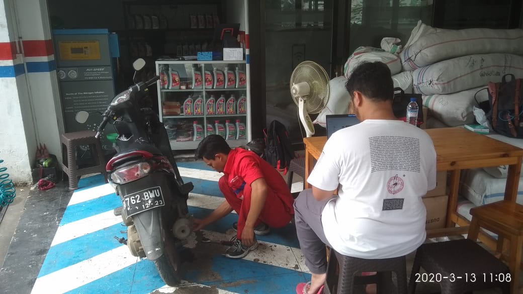 Oli Karya Anak Bangsa, Tak Menguras Kantong dan Ramah Mesin