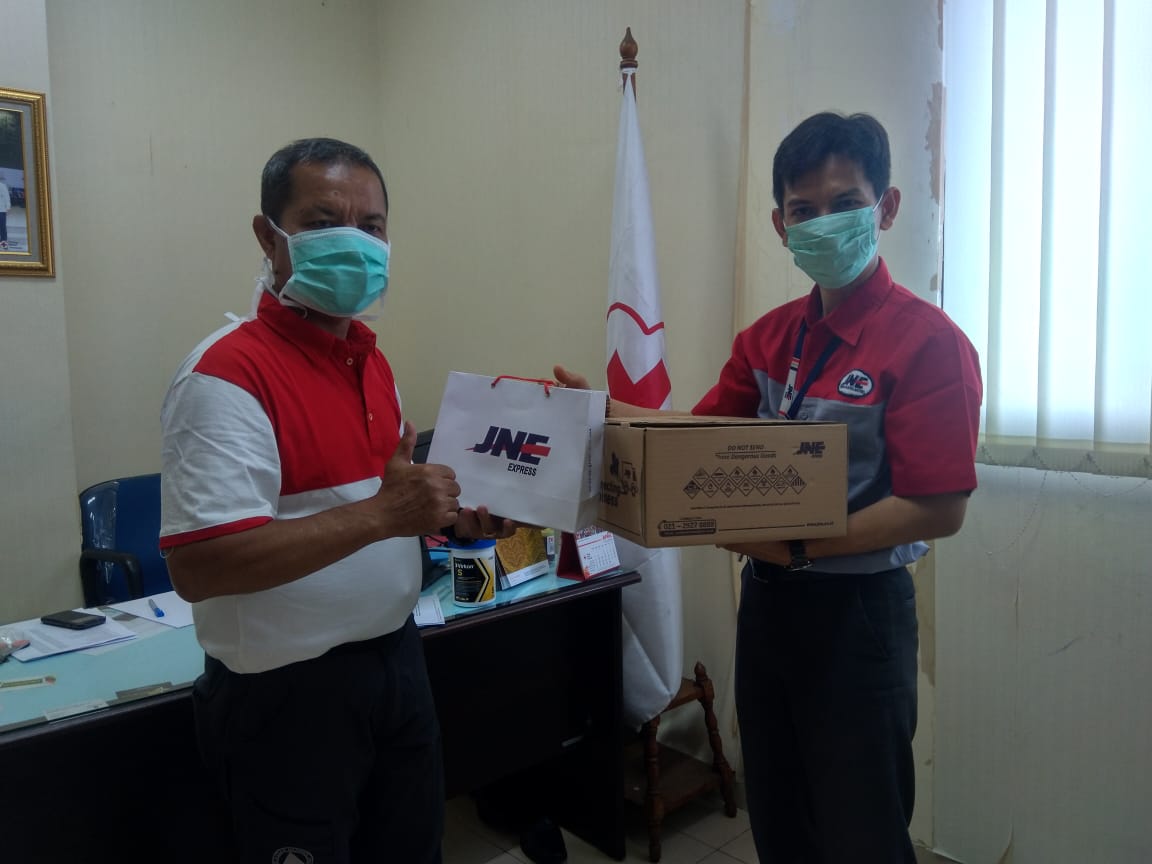 JNE Bantu Relawan PMI Cegah Covid-19