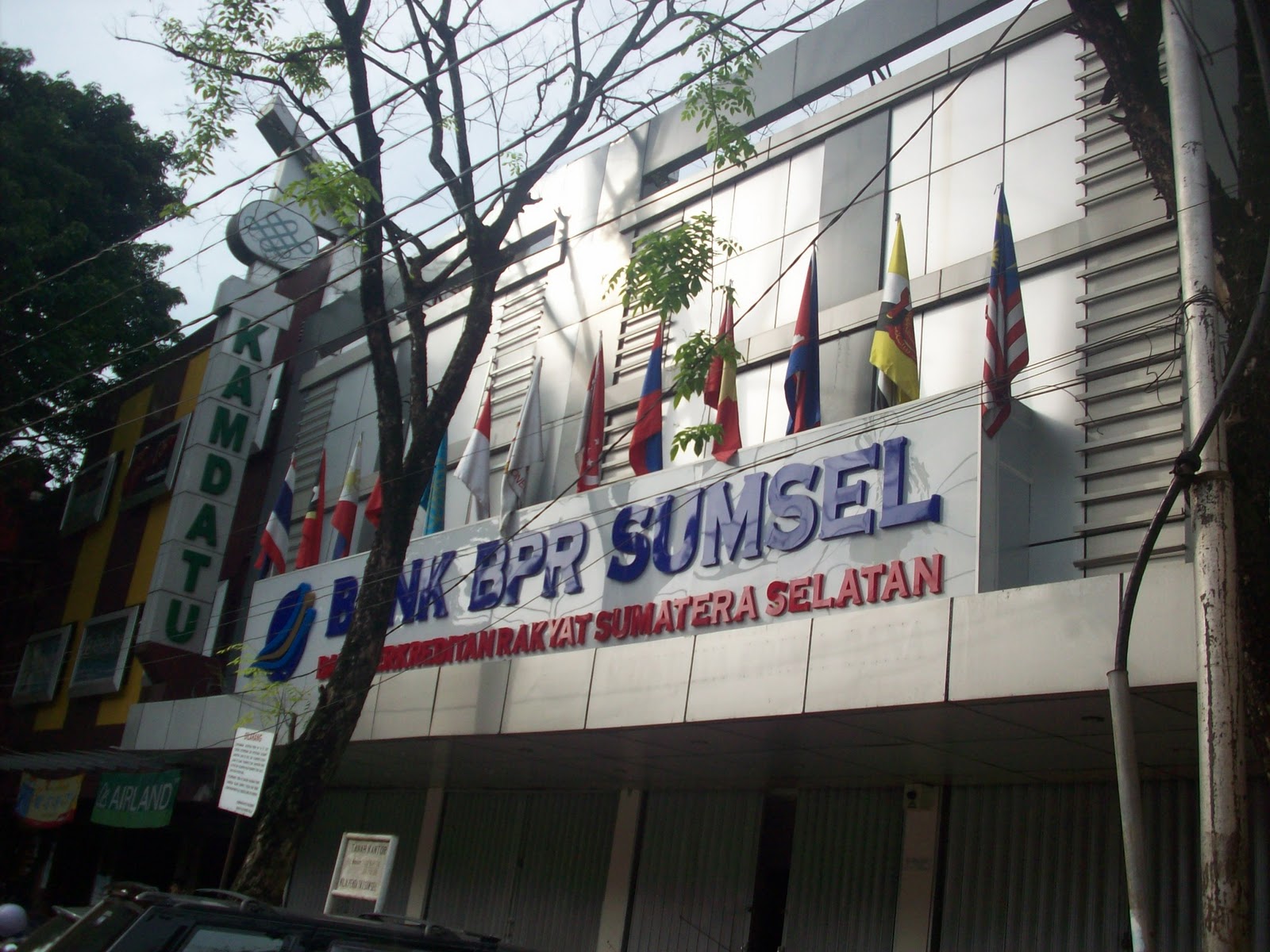 BPR Sumsel, Sukses Tekan Kredit Bermasalah dan Mencetak Laba