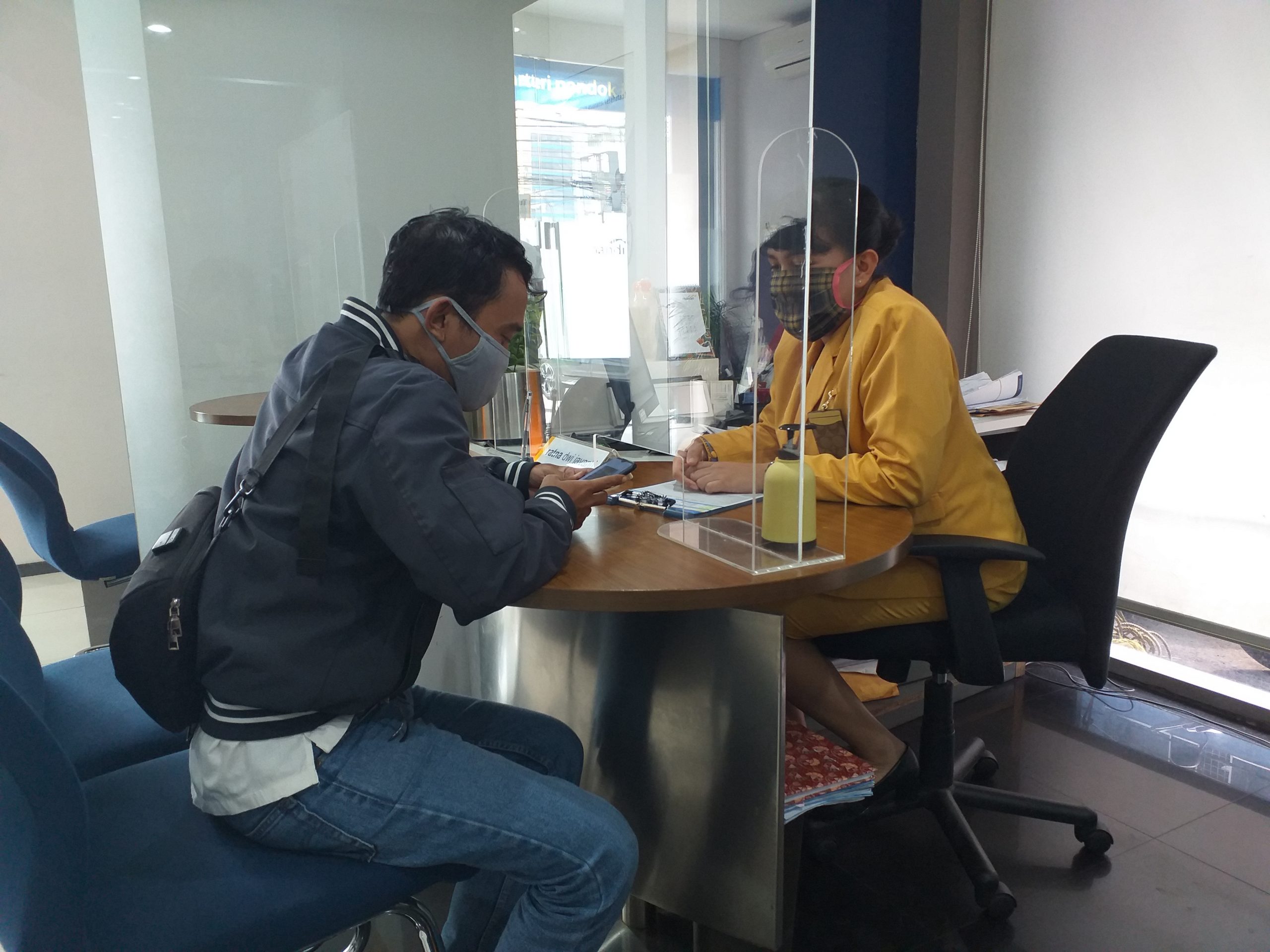FOTO – Bank Beri Keringanan Kredit Rp769,55 Triliun
