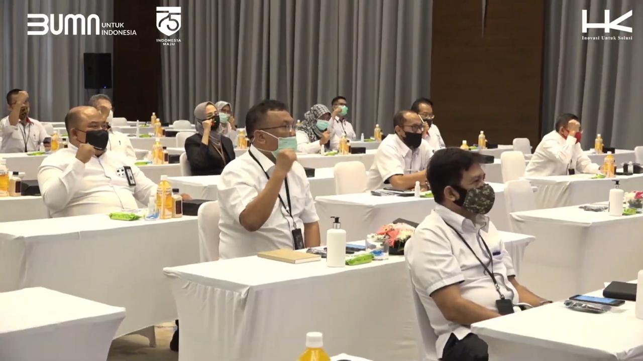 HK Melesat Dengan “AKHLAK”