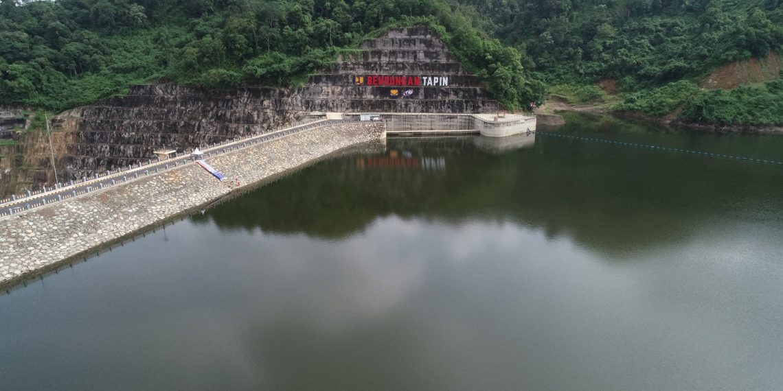 Inilah Bendungan Tapin Karya Brantas Abipraya yang Baru Diresmikan