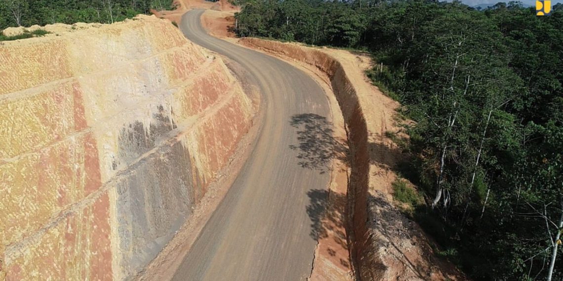 Kementerian PUPR Lanjutkan Pembangunan Jalan Perbatasan Kaltara di 2021