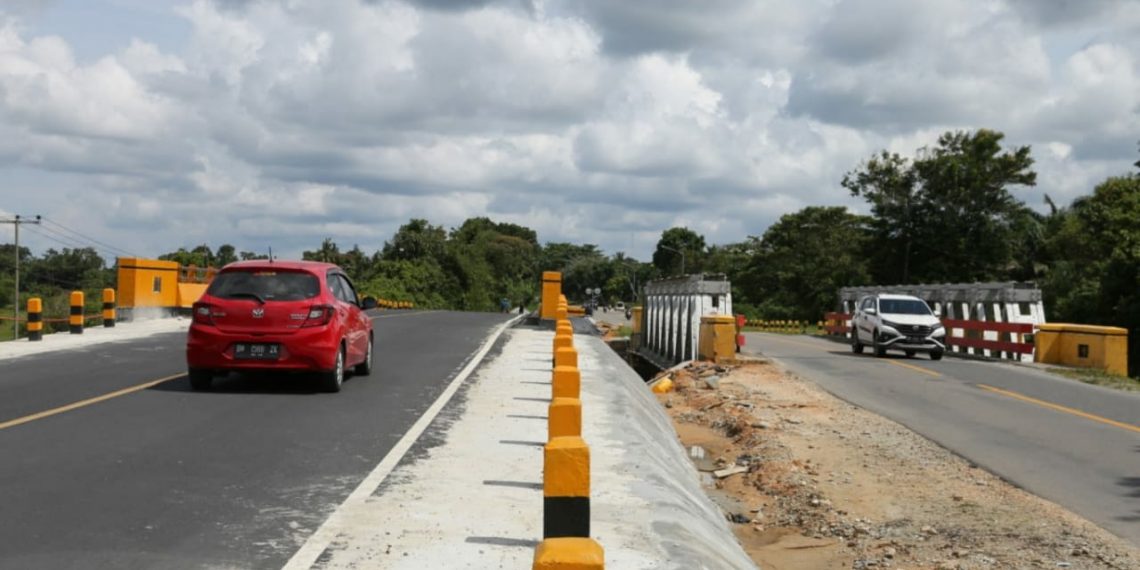 Kementerian PUPR Selesaikan Jembatan Sementara Benanain Awal Juni 2021