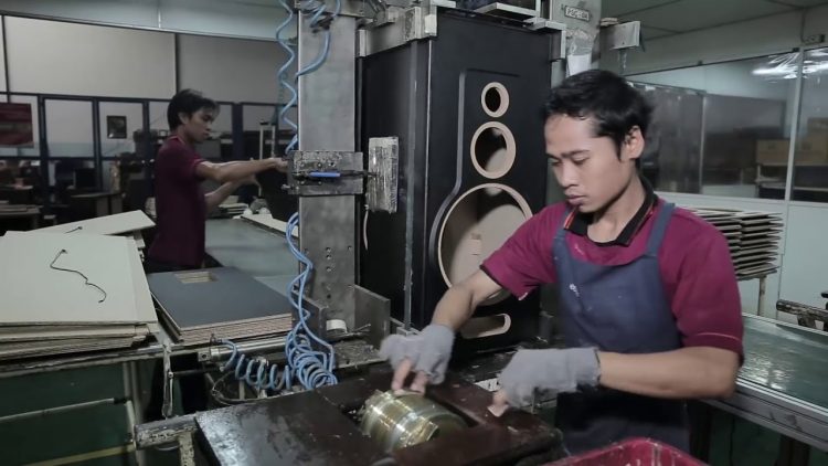 Dipuji Menperin, Speaker Ini Dipakai  Bentley