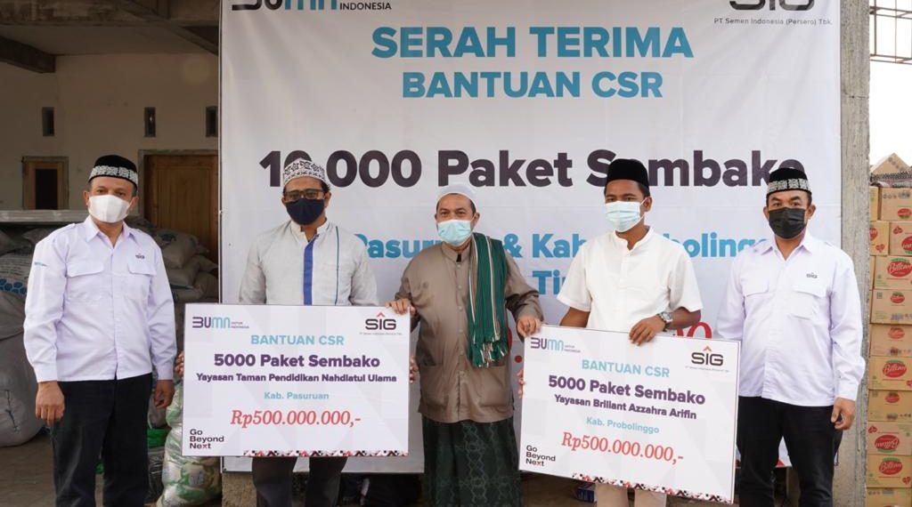 Sambut Lebaran, SIG Bagi Paket Sembako Senilai Rp1,4 Miliar