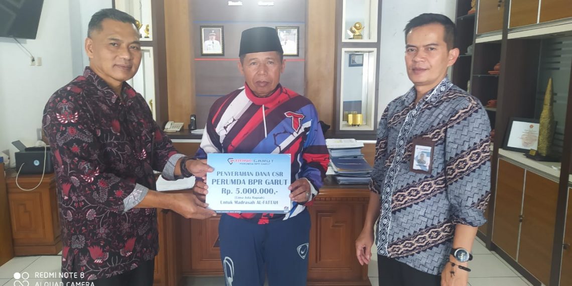 BPR Garut, Kinerja Kinclong di Era Pandemic Berbasiskan Layanan TIK