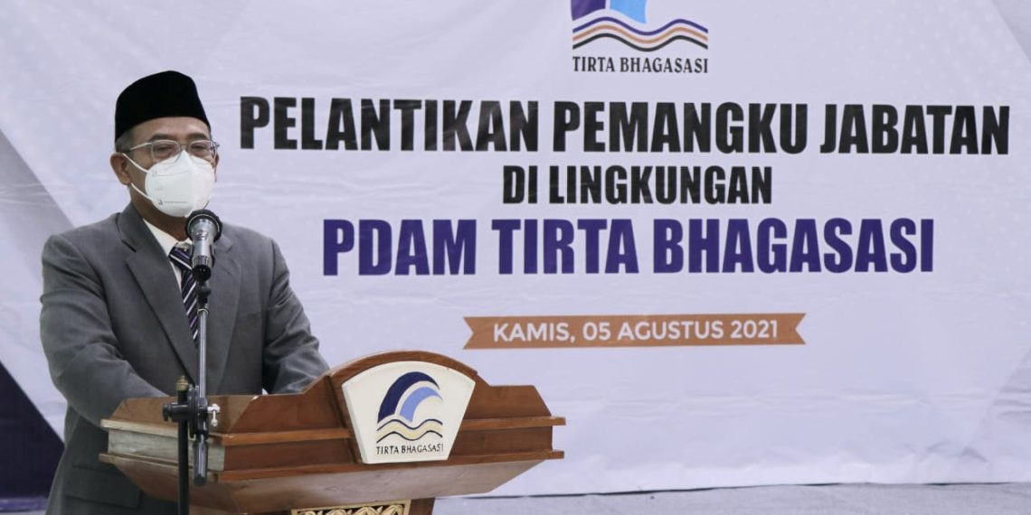 Dirut PDAM Tirta Bhagasasi Lantik 41 Pegawai