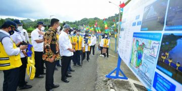 Tinjau Bendung Gerak Tempe, Menteri Basuki Minta Jaga Fungsi Tampungan Air Danau Tempe di Kabupaten Wajo