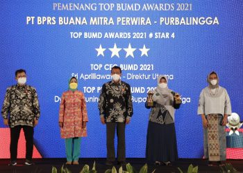 BPRS Buana Mitra Perwira Raih Tiga Penghargaan di Ajang TOP BUMD Awards 2021
