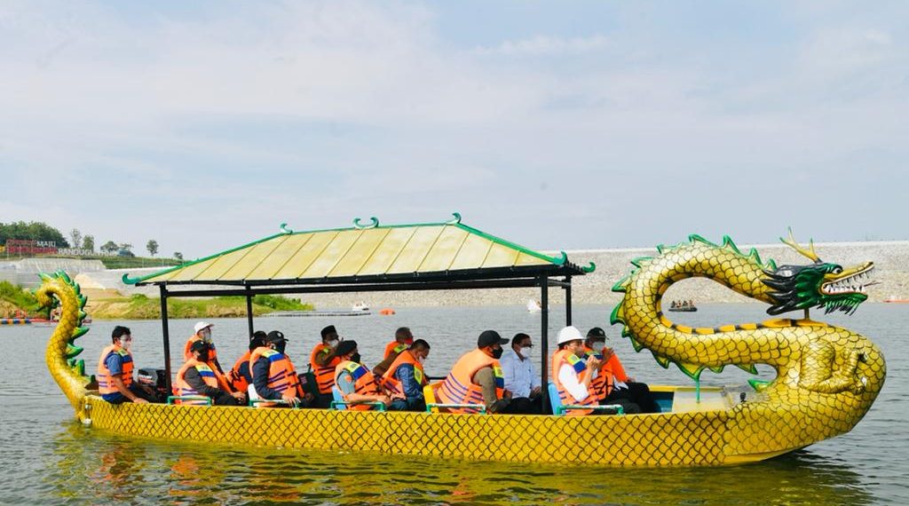 Presiden Jokowi Resmikan Bendungan Randugunting