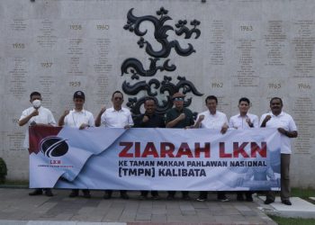 Rangkaian Peluncuran Buku Jenderal Kekaryaan, LKN Ziarah ke TMPN Kalibata