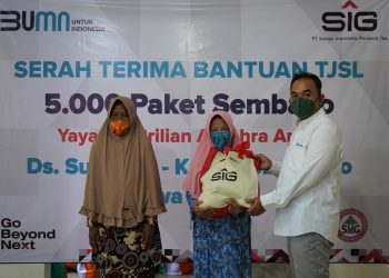 Selama Ramadan, SIG Salurkan 33.000 Paket Sembako Senilai Rp1,9 Miliar