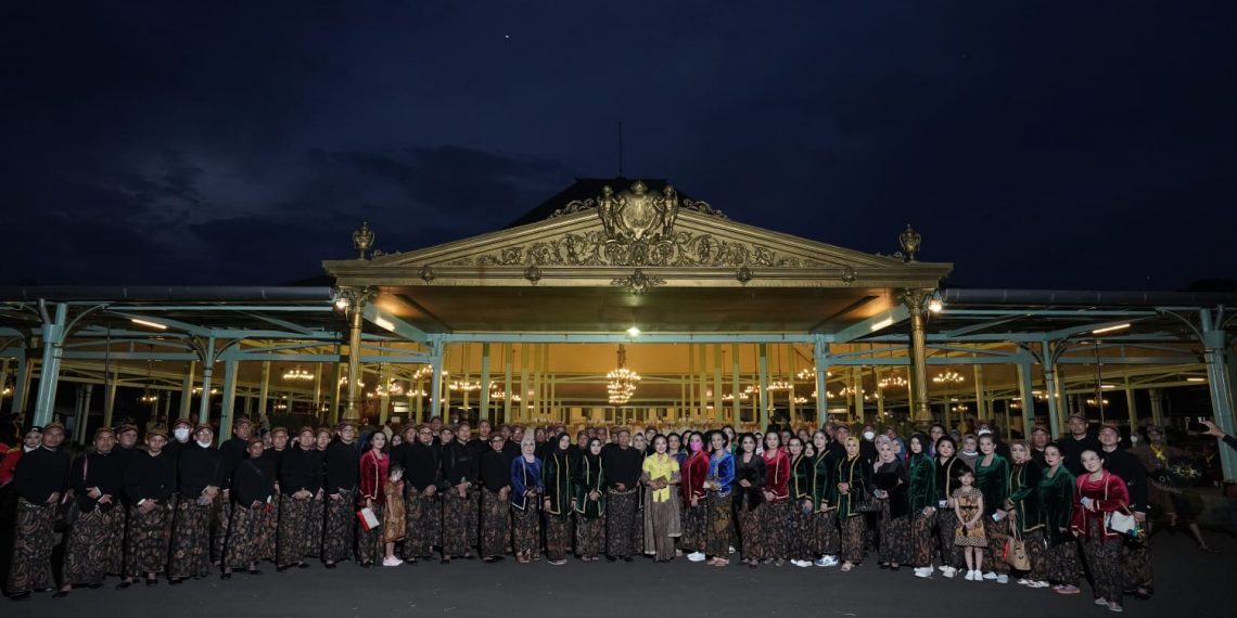 Asuransi Sinar Mas Gelar Agency Tour Contest ke Istana Mangkunegaran Surakarta