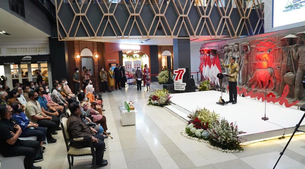 Jokowi Apresiasi Kesuksesan Kementerian BUMN Mentransformasi Sarinah