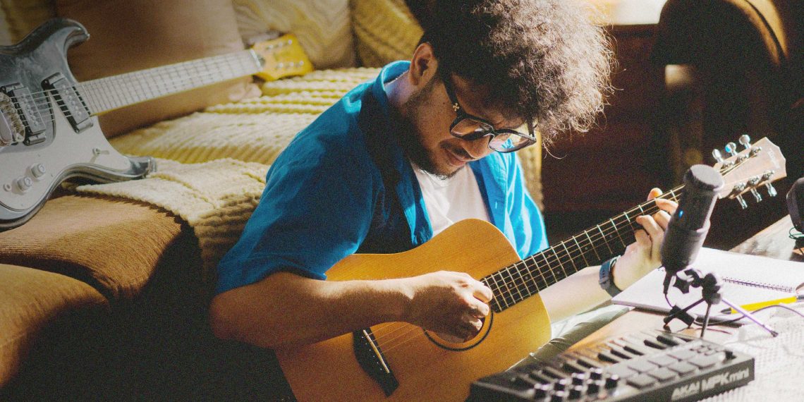 Kolaborasi Astra Life & Kunto Aji Suarakan Kampanye #InsuranceisLove Lewat Lagu