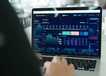 Indo Premier Sekuritas Luncurkan IPOT Web
