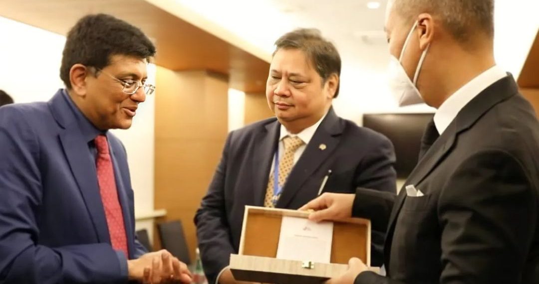 Investasi Harus Dibarengi Perbaikan di Dalam Negeri