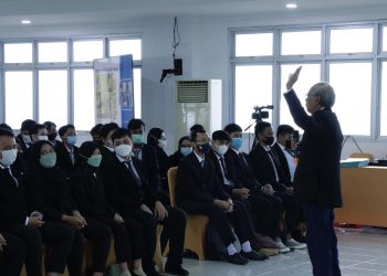 Ratusan Calon Wisudawan UPN Veteran Jakarta Antusias Mengikuti Pembekalan dari Ben De Haan