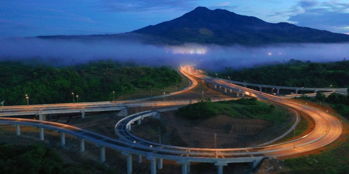 JTTS Tahap I, Hutama Karya Bangun Tol lebih dari 1.000 KM