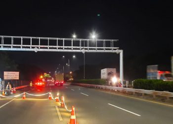 Pemasangan Tiang Sensor MLFF, Hutama Karya Dukung Penerapan Nirsentuh