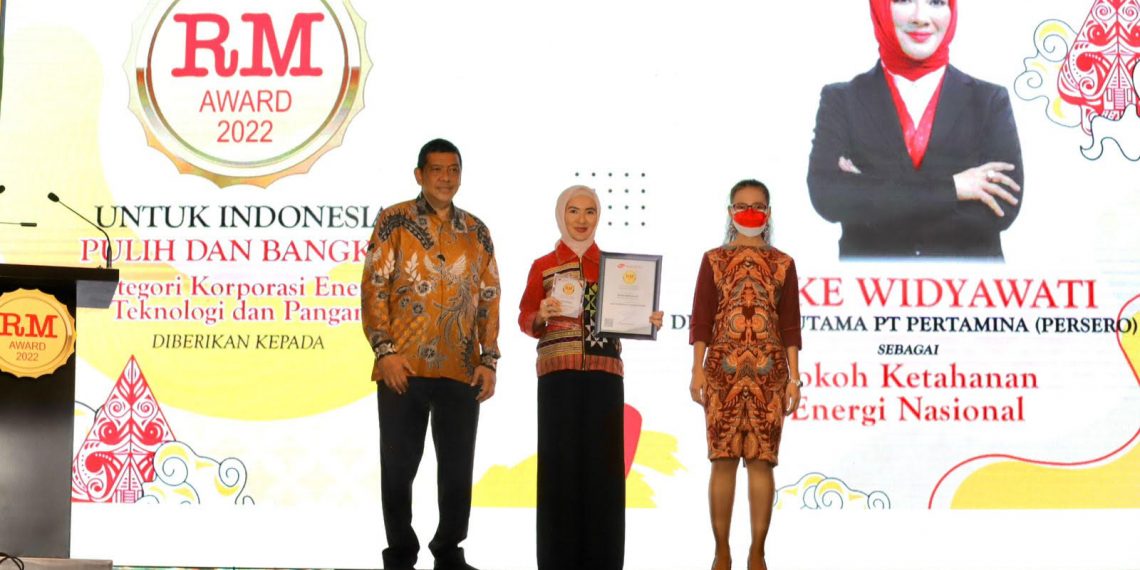 Wanita Penuh Talenta, Nicke Widyawati Dirut Pertamina  Raih Tokoh Ketahanan Energi Nasional