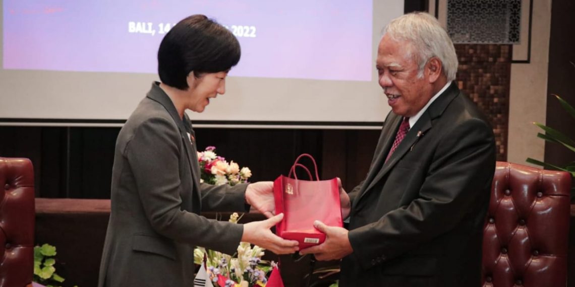 Menteri Basuki Tandatangani Joint Statement on the Green Trasition Initiative dengan Republik Korea