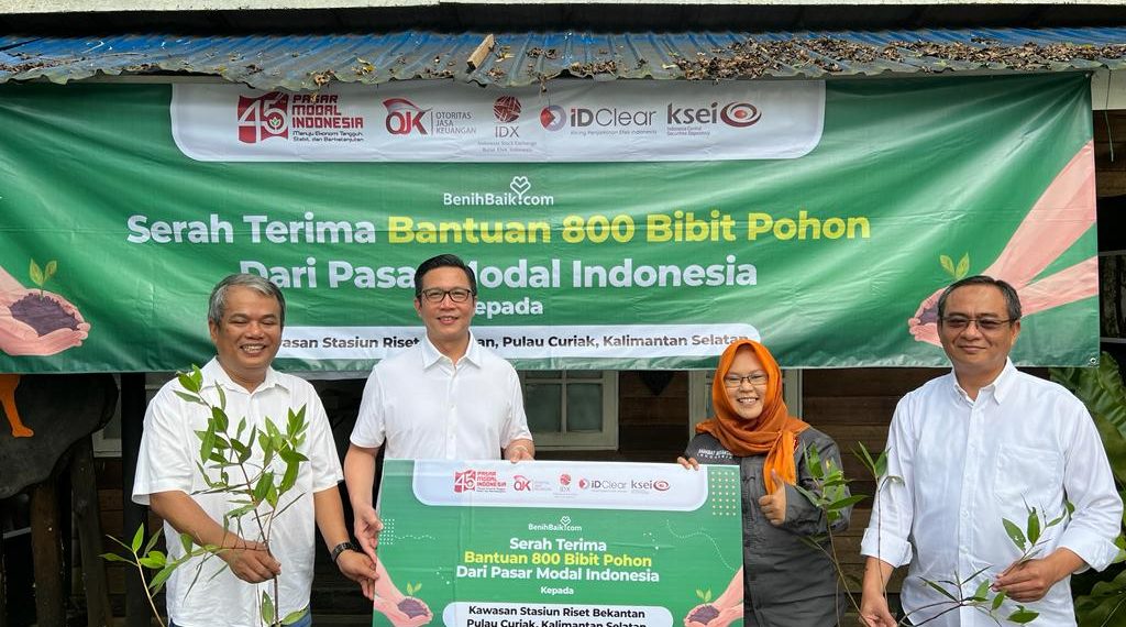 SRO Pasar Modal Gelar CSR Tanam Pohon dan Bantu Program Percepatan Penurunan Stunting di Kalsel