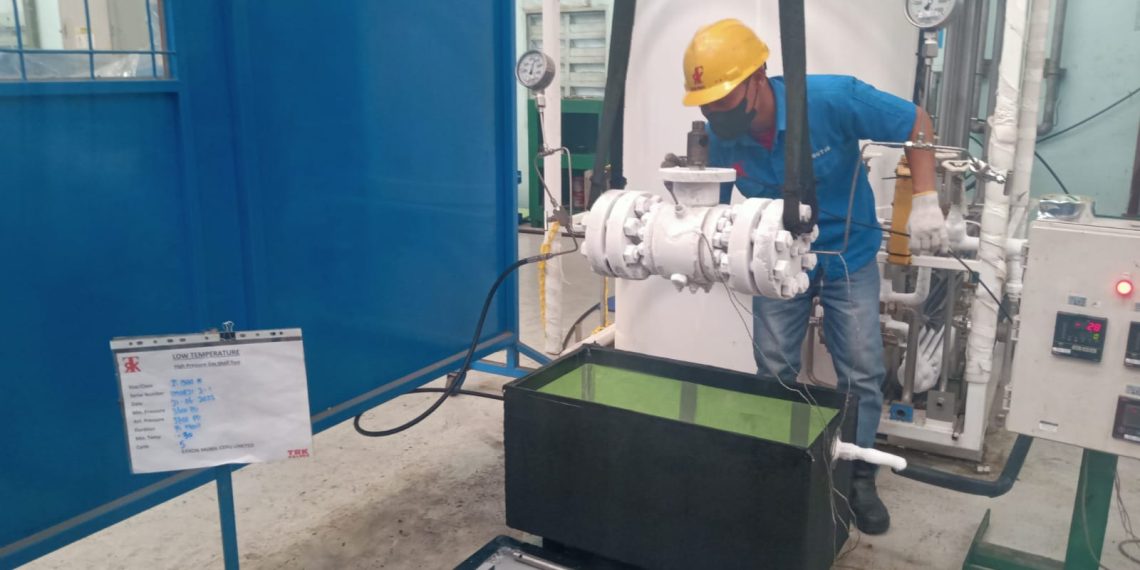 Bangun Sinergitas Pemerintah dan Swasta Lindungi Industri Dalam Negeri