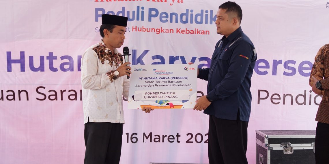 HK Peduli Peningkatan Pendidikan Di Indonesia