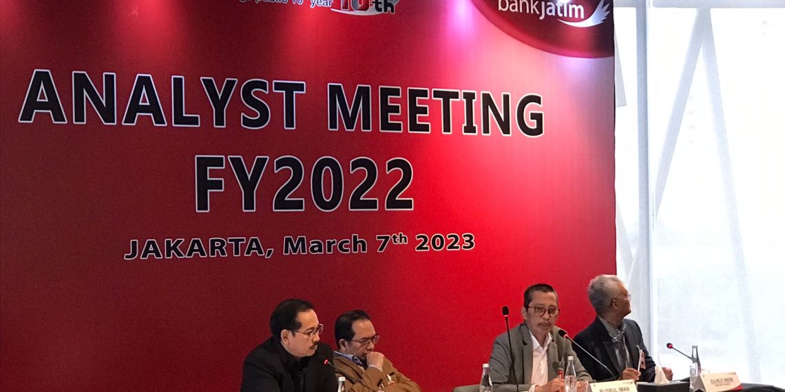 Laba Bersih 2022 Capai Rp1,54 T, Bank Jatim Targetkan Kenaikan 6% di Tahun Ini