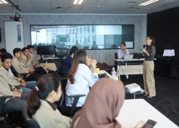 Mahasiswa Ekonomi Tilik Jalur Karir di FIFGROUP