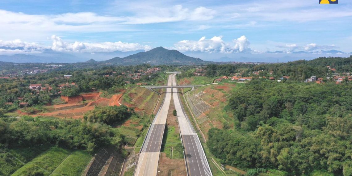 Jalan Tol Cisumdawu Dukung Operasional Bandara Kertajati