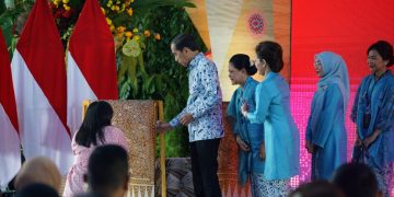 Presiden Jokowi Dorong Pertumbuhan Industri Batik