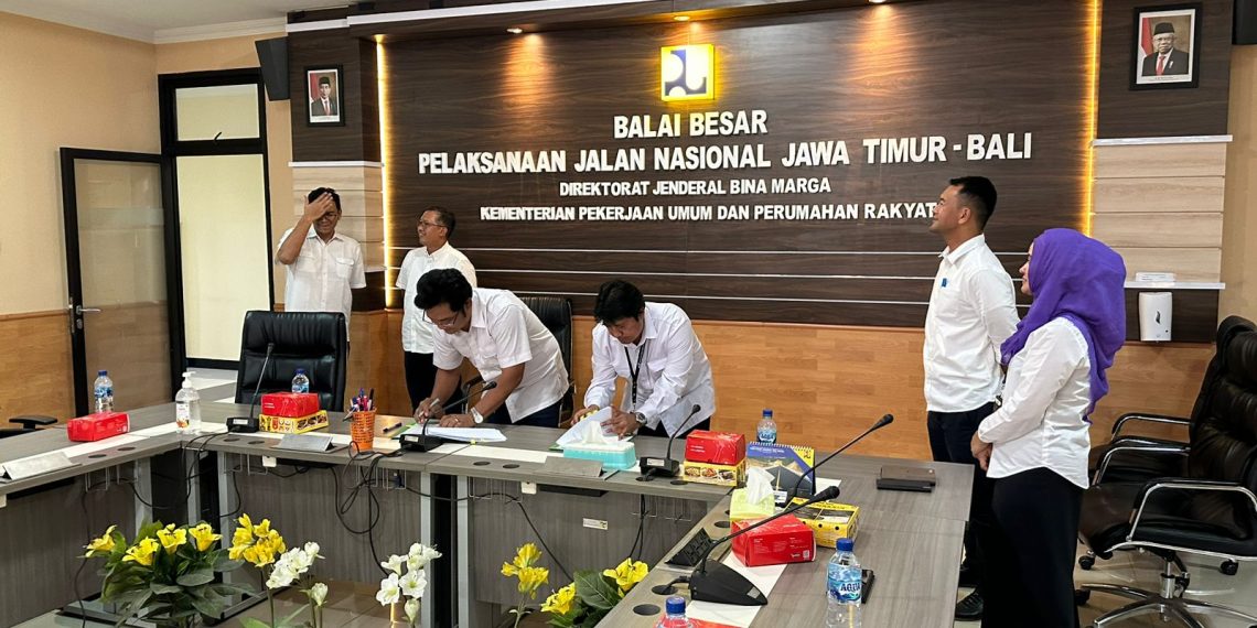 Hutama Karya Mulai Bangun Jalan Akses di Jawa Timur