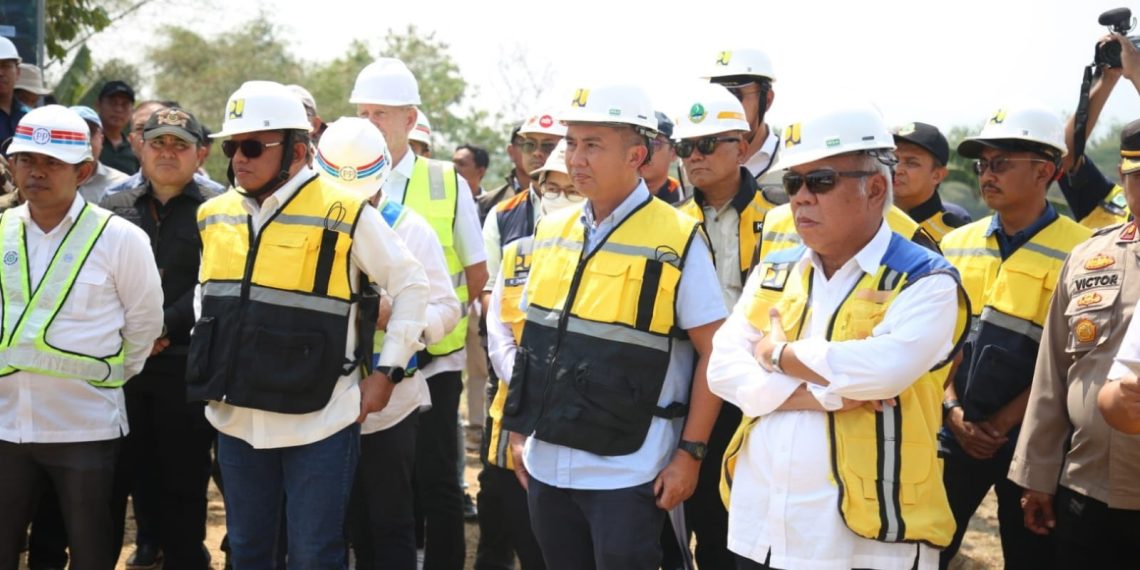Menteri Basuki Tinjau Pembangunan Bendungan Cibeet