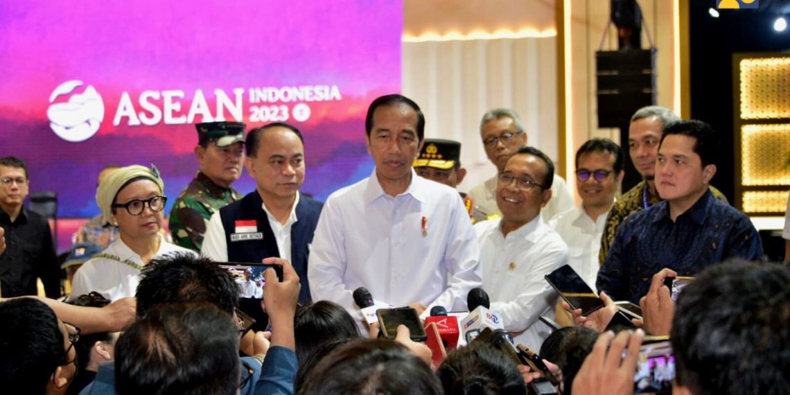 Menteri Basuki Dampingi Presiden Jokowi Tinjau Kesiapan JCC di Jakarta