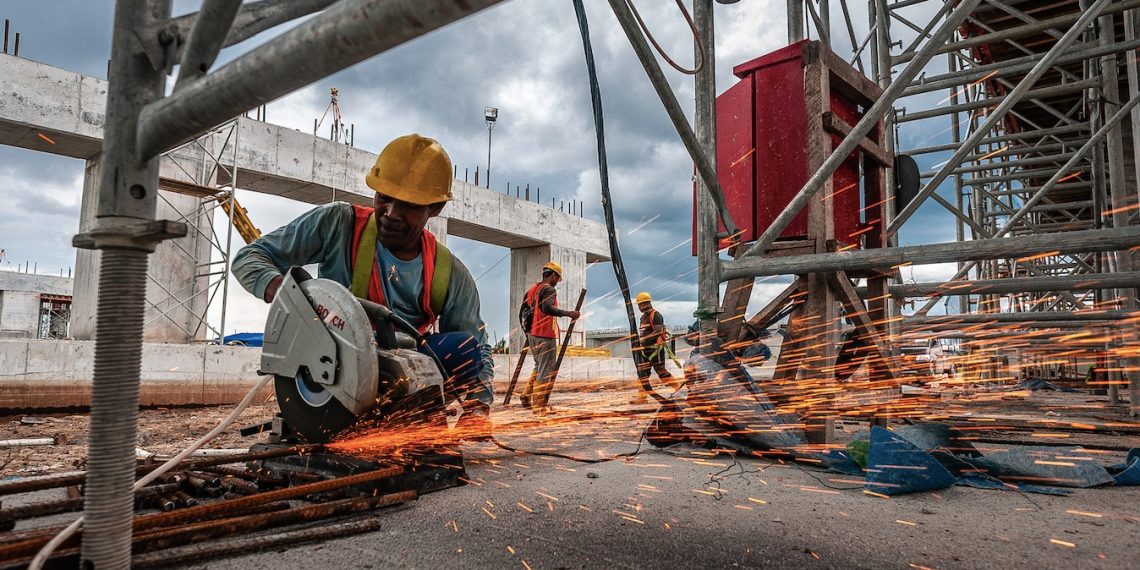 Agustus, Hutama Karya Kantongi 2 Kontrak Baru PSN