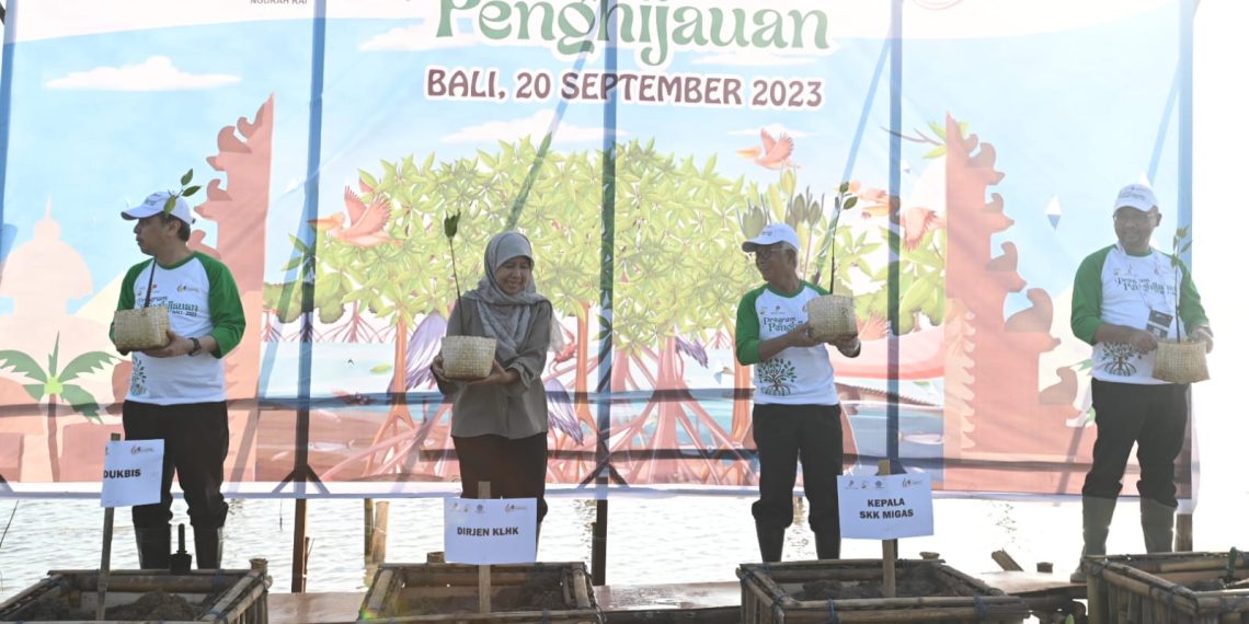 Industri Hulu Migas Tanam Dua Juta Pohon untuk Indonesia