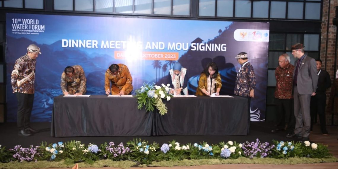 Penandatanganan MOU antara Panitia Nasional Penyelenggara World Water Forum ke-10 dengan Mitra Sponsor