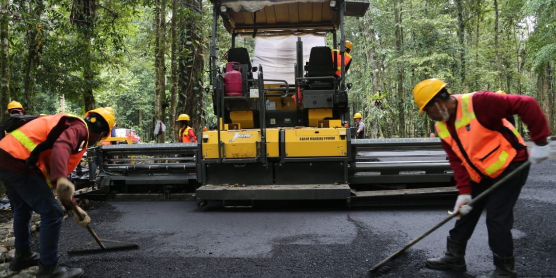 Freeport Manfaatkan Tailing sebagai Bahan Campuran Aspal